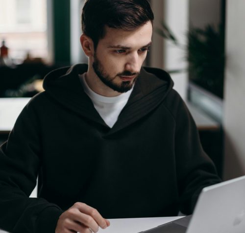 pexels-cottonbro-4064839